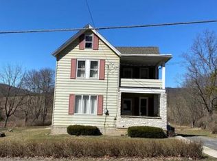 111 Sweet Arrow Lake Rd, Pine Grove, PA 17963