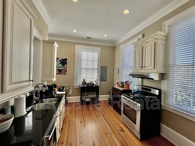 192 Wentworth St #B — Photo 8