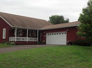 899 Maple Dr, Osceola, WI 54020