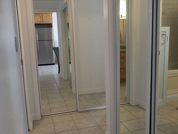 4th image of 75-5766 Kuakini Hwy APT 305