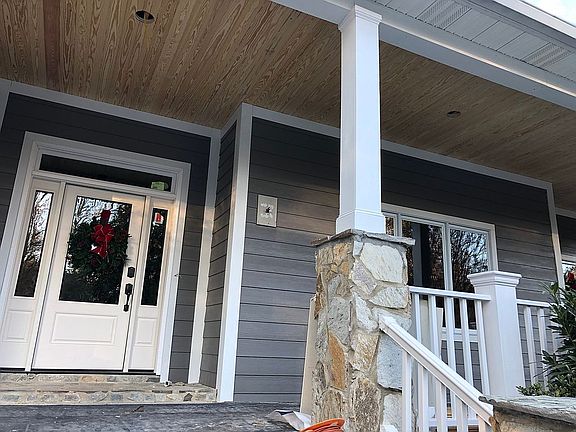 4th image of 219 Block House Rd