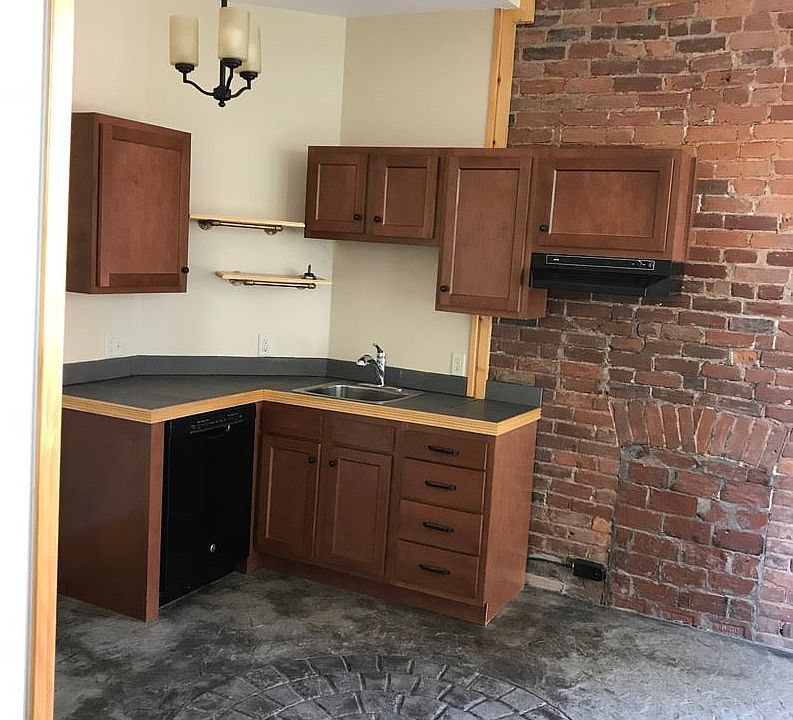 1st image of 105 W 9th St APT 1