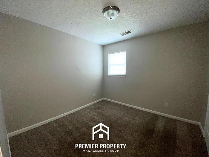 4320 Grand Cedar Ln — Photo 16
