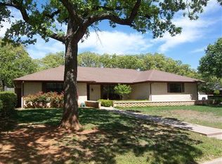 1913 Woodcrest Dr, Duncan, OK 73533