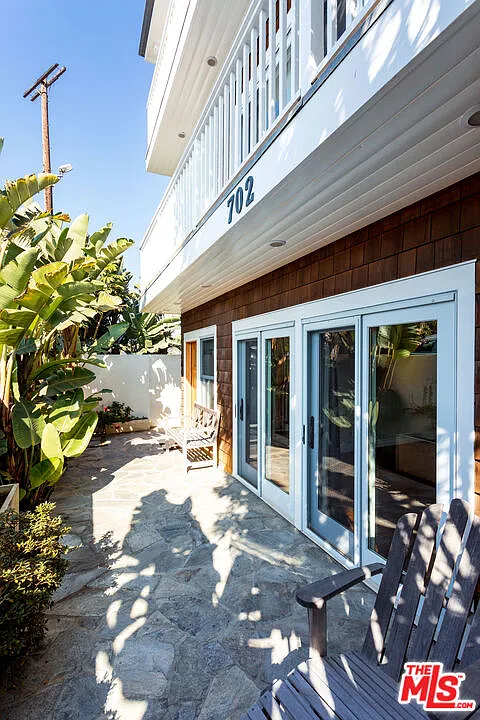 4 bed, 6.0 bath, 3807 sqft, $16,500 — Photo 2