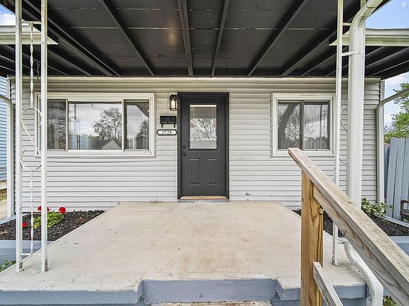3rd image of 2728 Hiawatha St