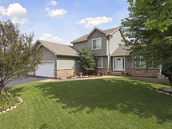 4th image of 11781 Owatonna Ct NE