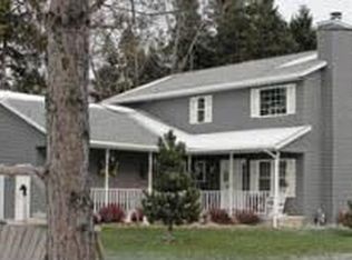 1815 Spruce Dr, Manitowoc, WI 54220