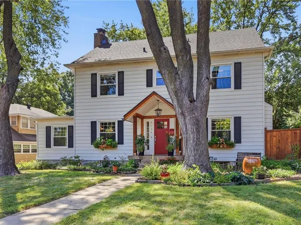 6124 Oak St, Kansas City, MO 64113