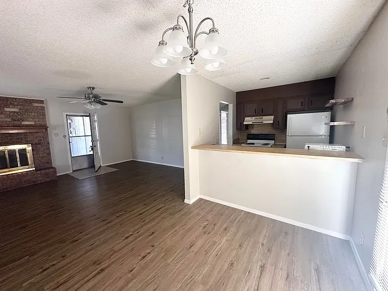 4808 Country Club Dr #A — Photo 3