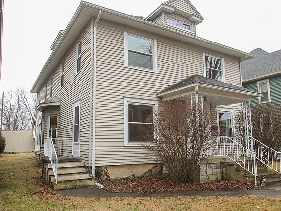 3rd image of 327 E Lucas St