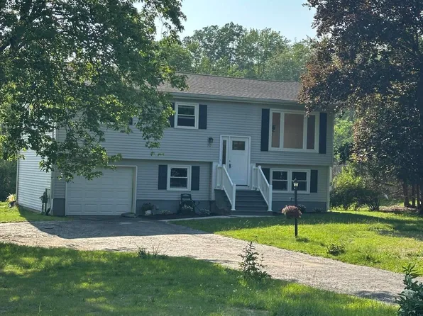 70 Grissom Drive, Clifton Park, NY 12065