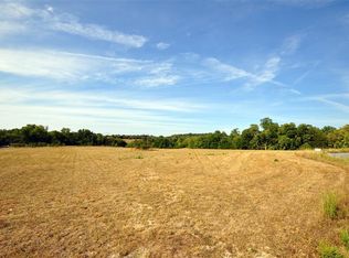 1611 Regency Ln, Nixa, MO 65714