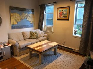 24 Hull St #303, Boston, MA 02113
