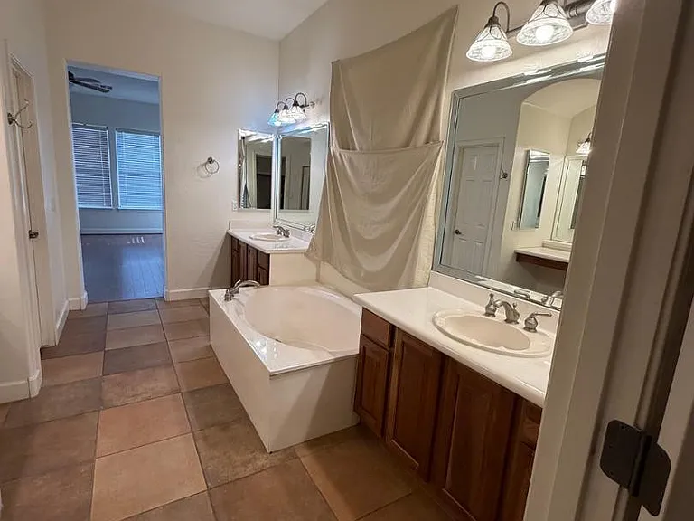 4505 W McNeil St — Photo 29
