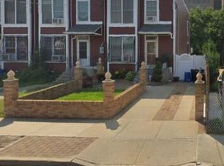 415 Beach 37th St, Far Rockaway, NY