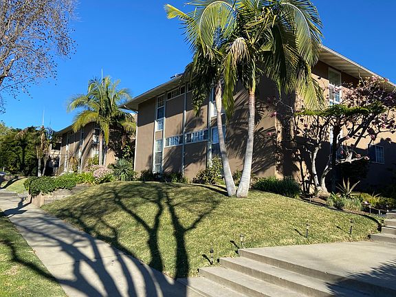 2nd image of 384 Cliff Dr APT 2