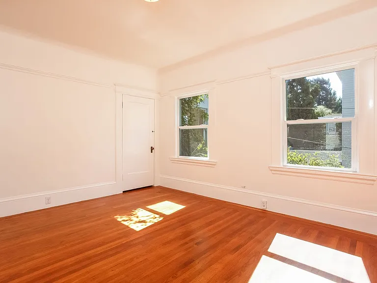 6458 Colby St — Photo 25