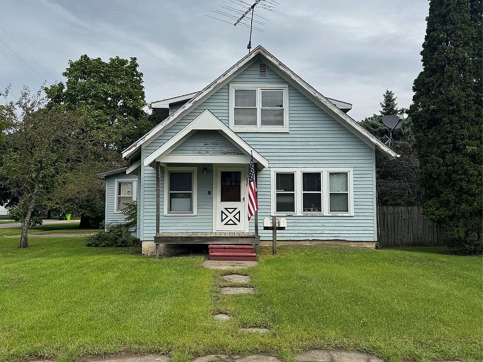 1st image of 338 W Caroline St