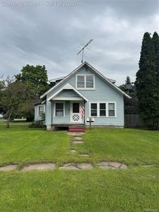 338 W Caroline St, Fenton, MI, 48430