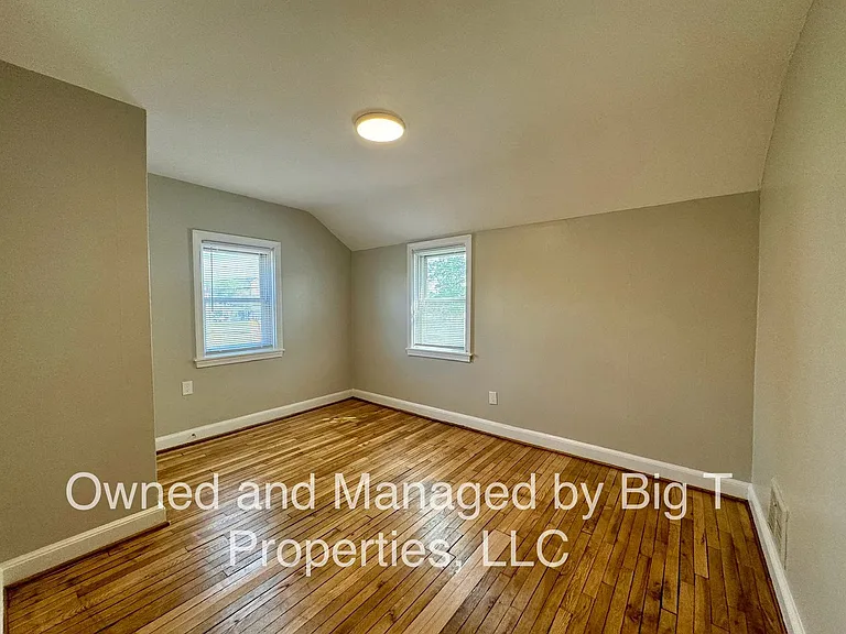 98 Garfield Ave — Photo 9