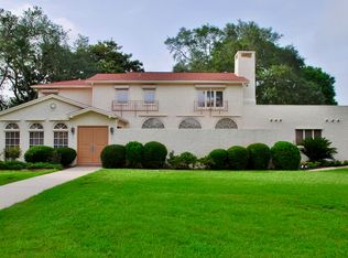 12 Lakeshore Dr, Shalimar, FL 32579