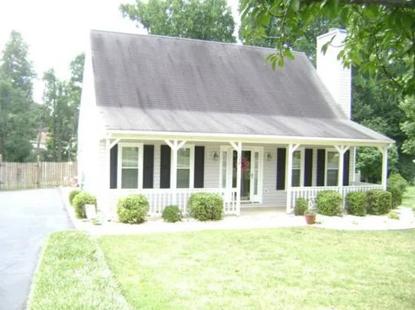 128 Crestfield Dr, Evington, VA 24550