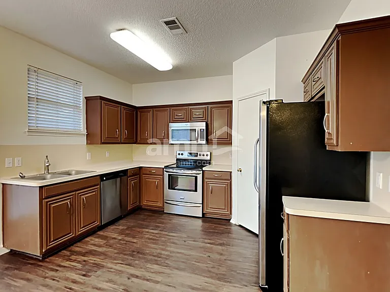 8551 Western Meadows Dr — Photo 3