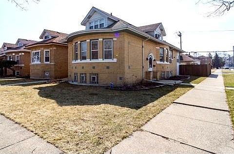 2nd image of 2825 N Nordica Ave