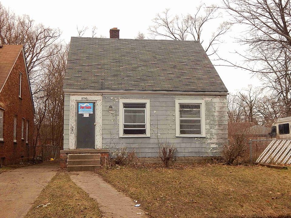 15743 Marlowe