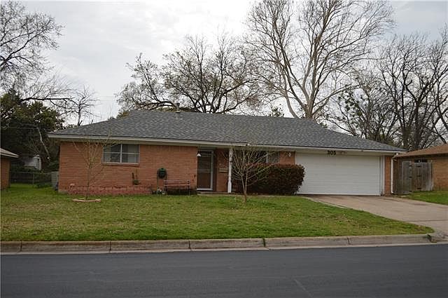 1st image of 305 Victorian Dr