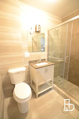 Rented by Miron Realty Group | media 19