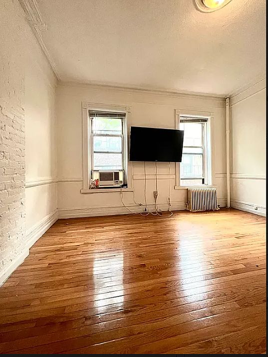 1st image of 162 E 88th St #19A
