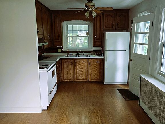 2nd image of 155 Irving Street