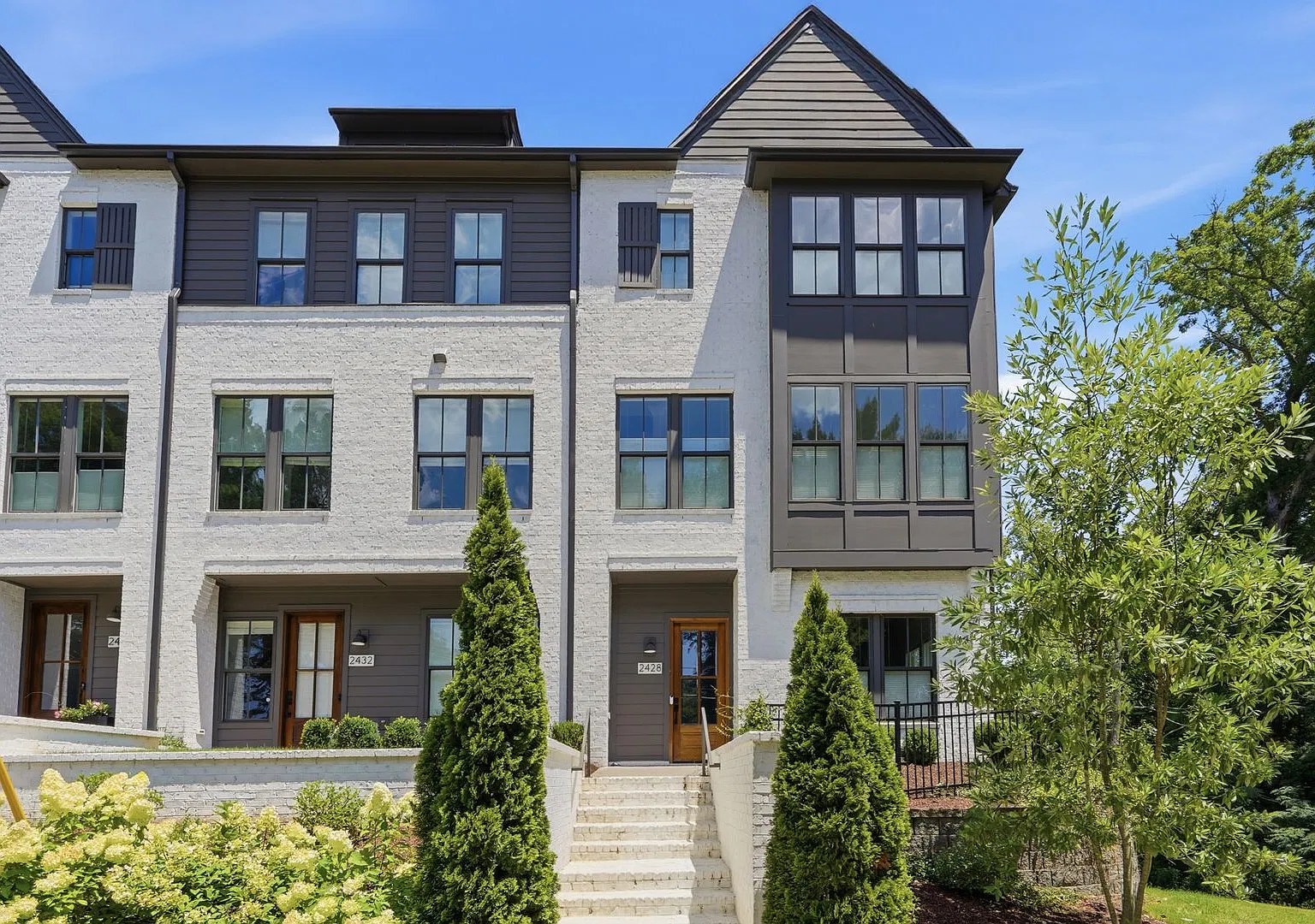 End-Unit Townhome with Private Rooftop Terrace in Myers Park!! — Photo 1