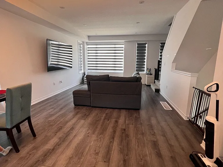 61 Soho St #79 — Photo 9