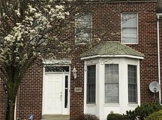 2380 Hilltop Rd, Presto, PA 15142