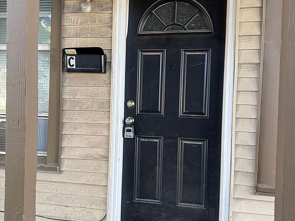 2nd image of 128 Vidas Ave #C