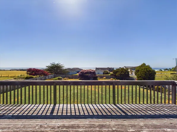 2988 Fortune St, McKinleyville, CA 95519