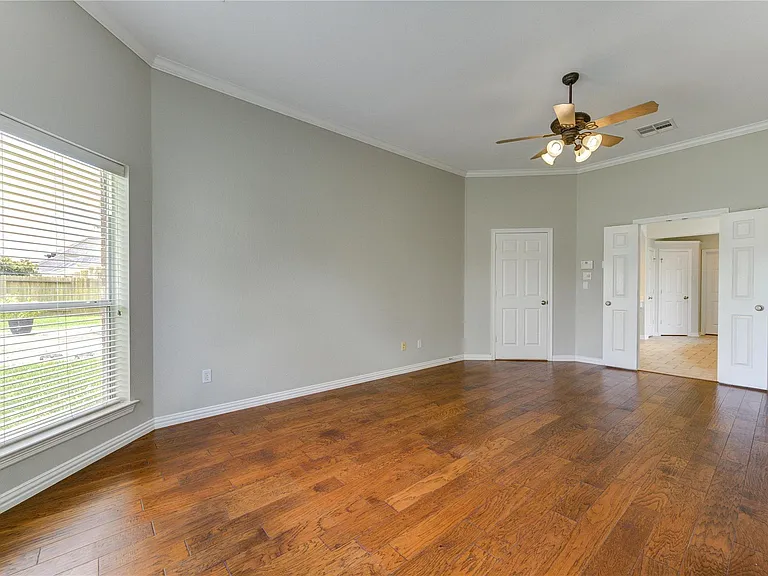 3819 Rivermoss Ln — Photo 25
