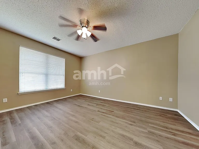 2821 Bentridge Dr — Photo 18