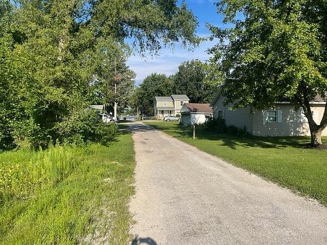 2nd image of 3697 W Fort Wayne St