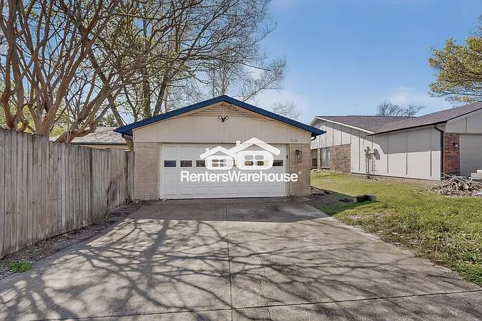 2605 Royal Oaks Dr — Photo 35