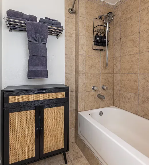 1303 Haynes St #B — Photo 2