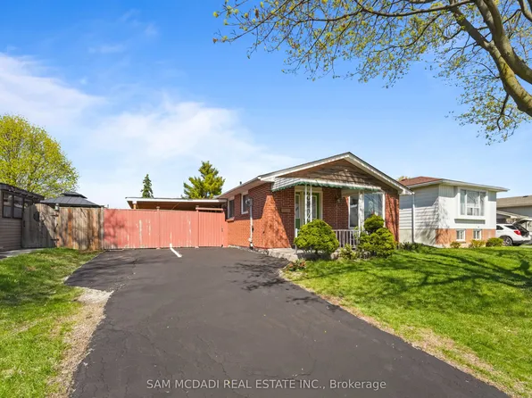 79 Locheed Dr, Hamilton, ON L8T 4L5