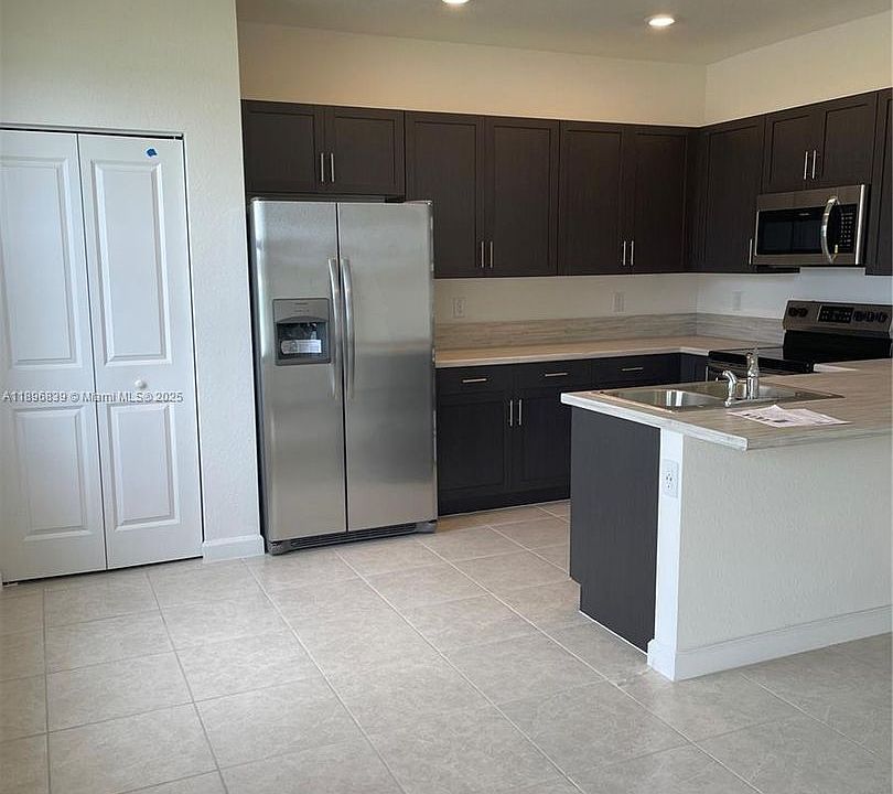1st image of 20588 NE 5th Pl