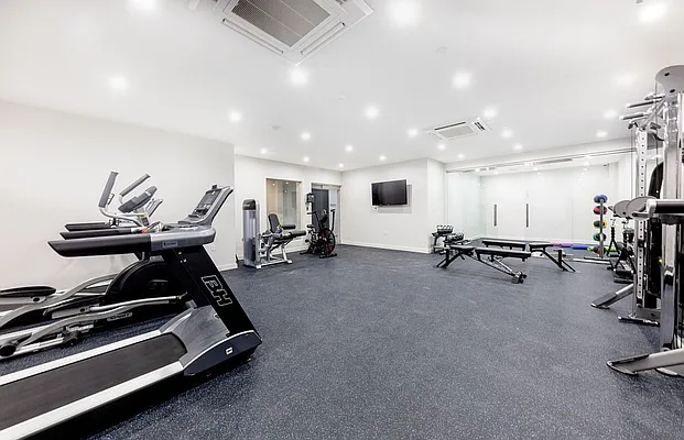 Rented by R New York | media 11