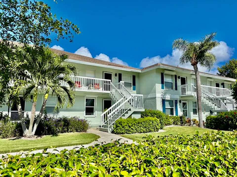 1015 Mainsail Dr #103