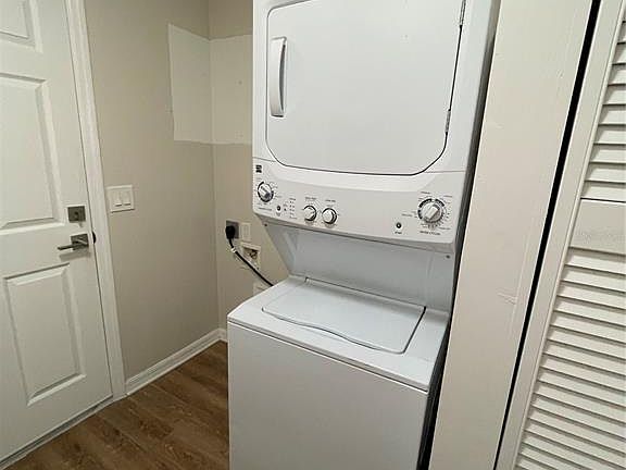 4th image of 1657 LATTA COURT