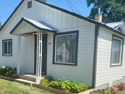 114 N Harris Ave, Manson, WA, 98831